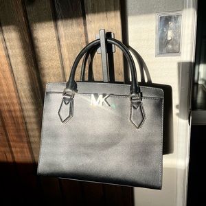 Brand New Michael Kors Leather Purse